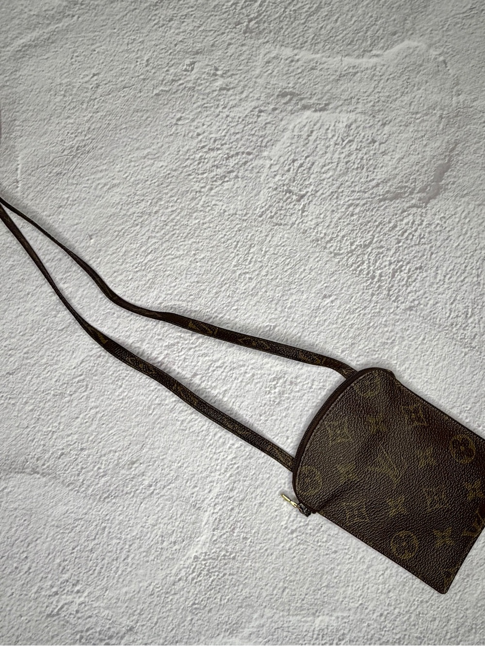 Louis Vuitton Monogram Pochette Secret Vintage Mini Crossbody Pouch Bag - Picture 13 of 15